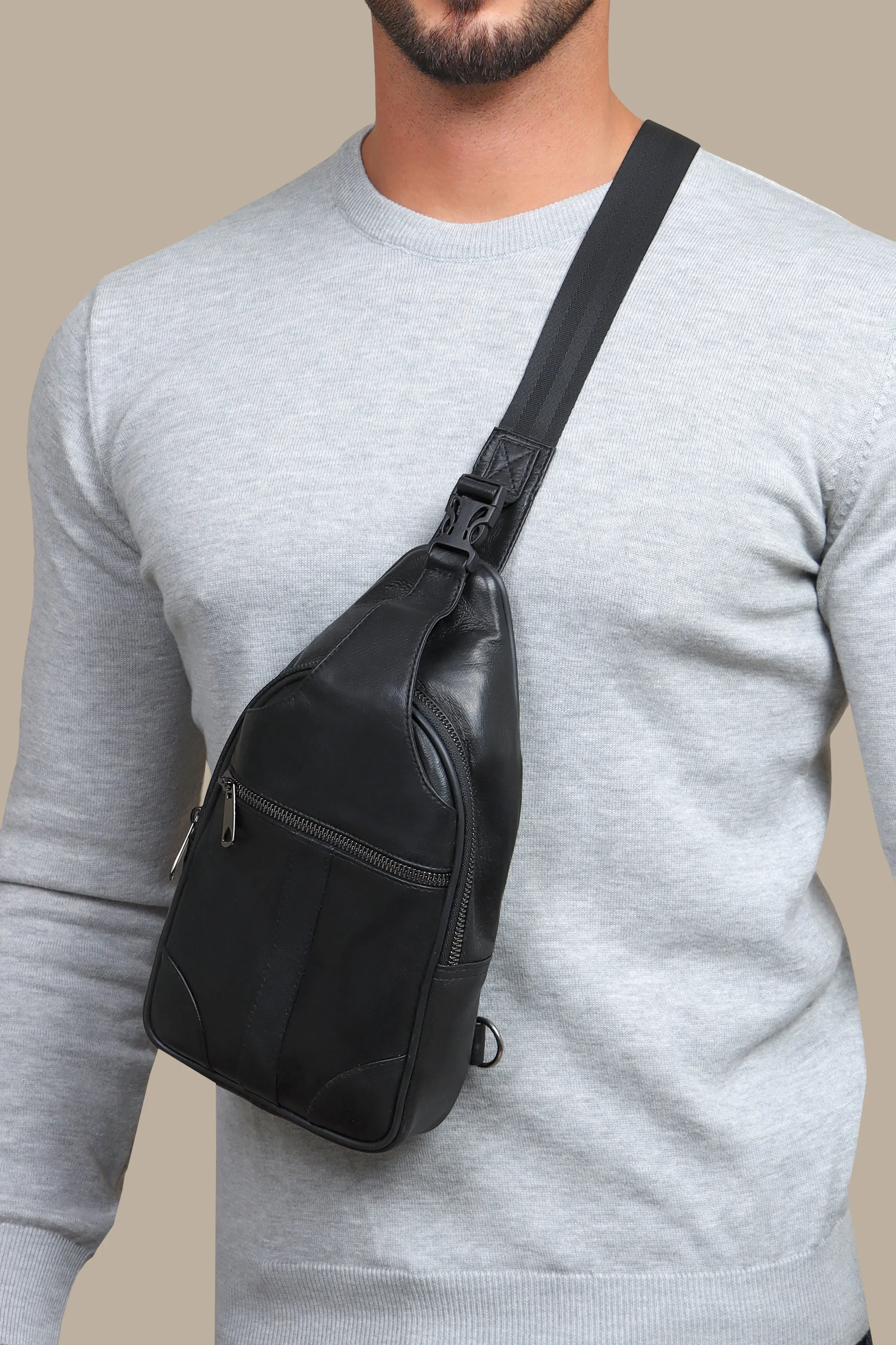 Black Elegance: Curved Leather Crossbody Chic