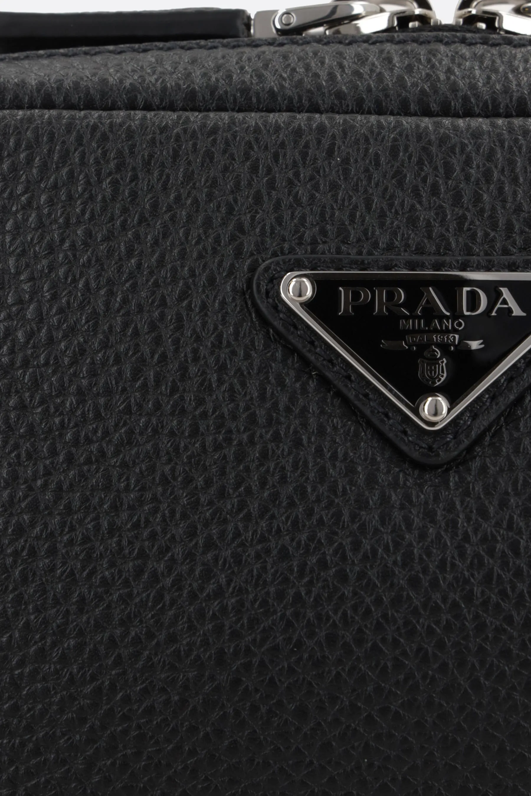 Grained Pattern Leather Crossbody Bag