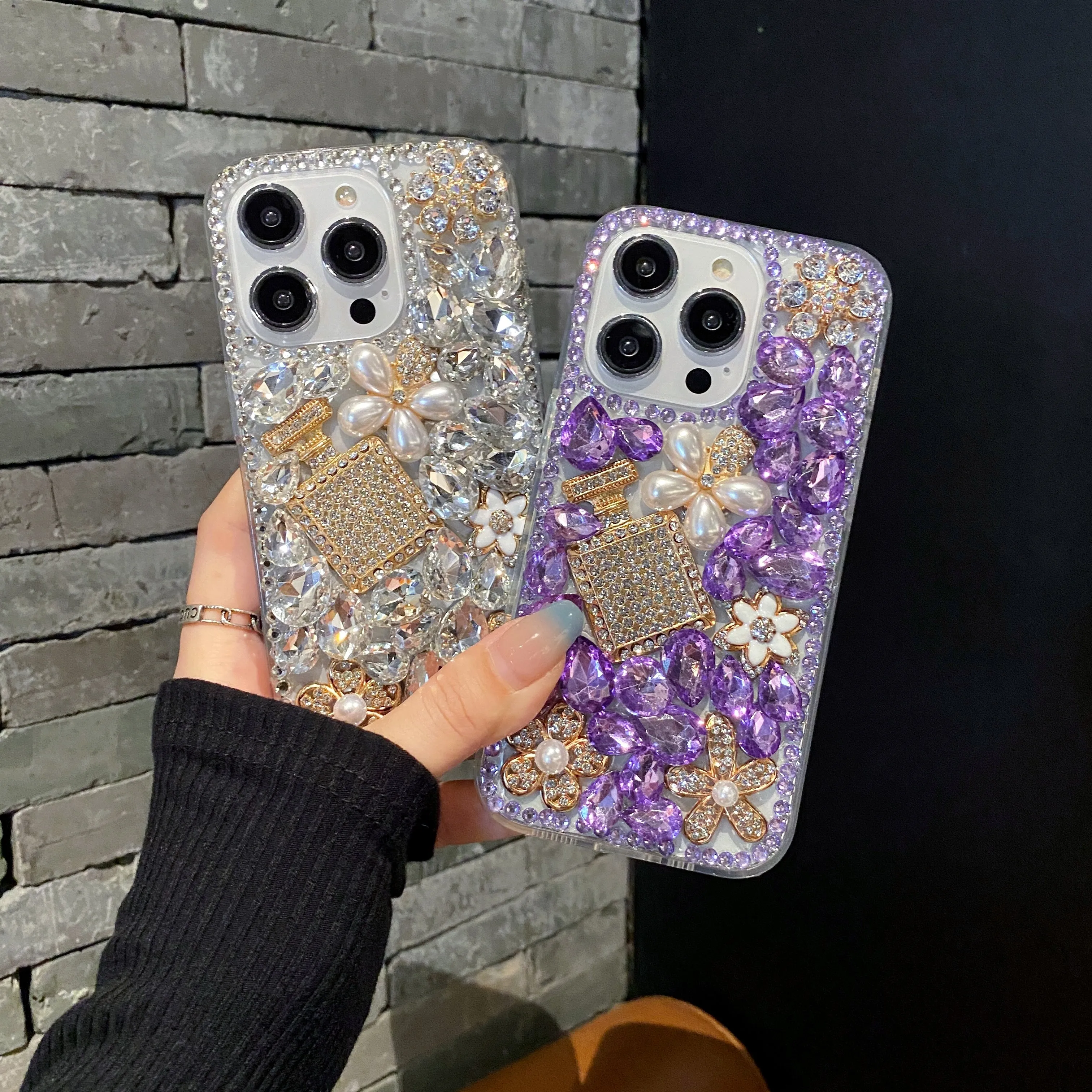 Handmade Crystal Pearl And Floral Plating Anti-fall Case - Samsung S21FE