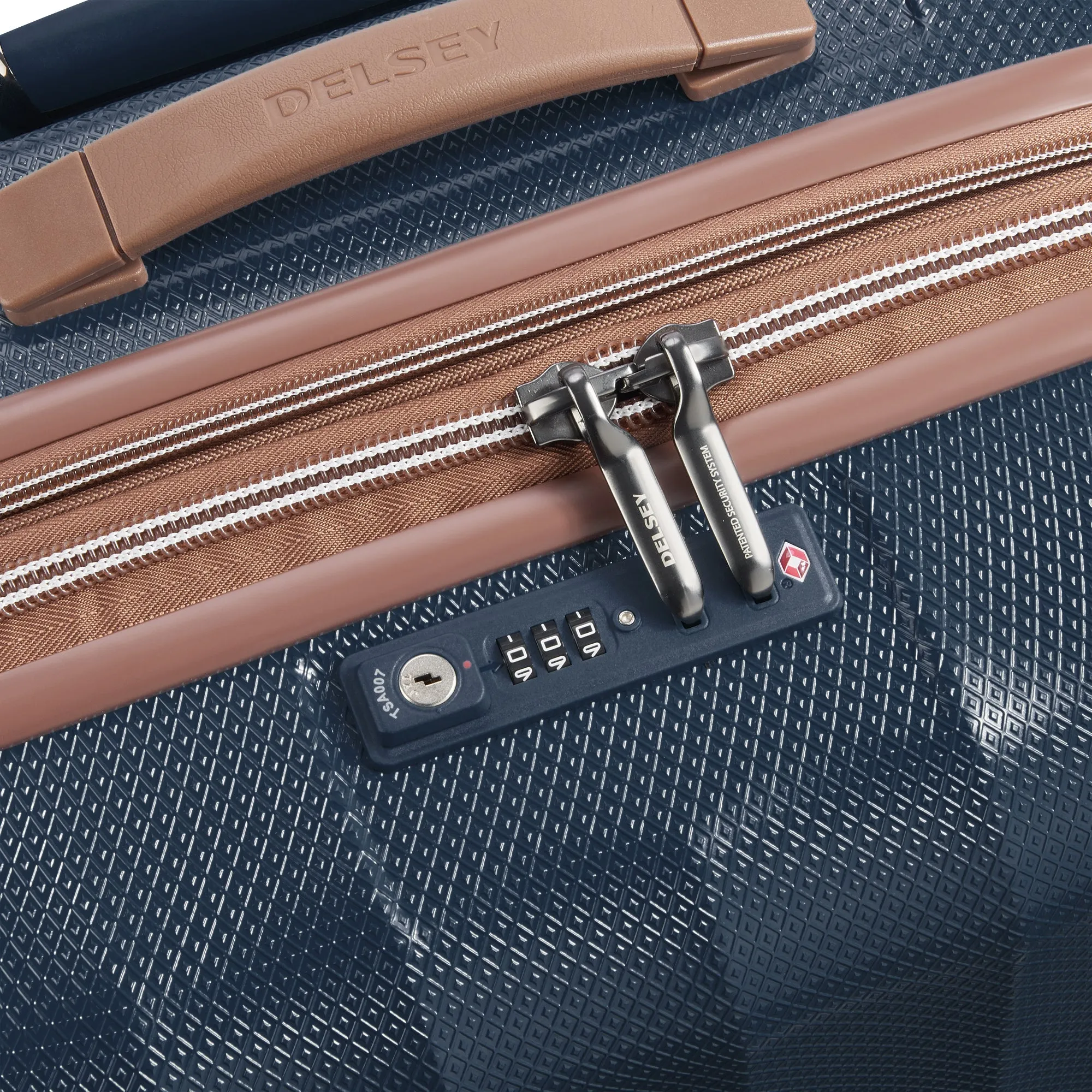 ST TROPEZ - Carry-On Plus Expandable Spinner